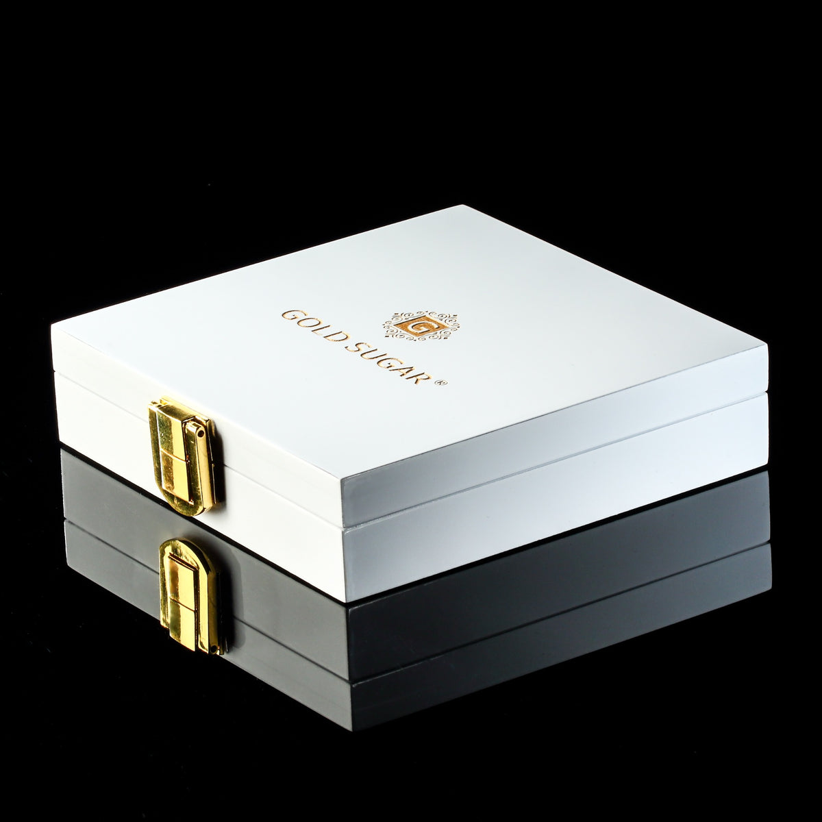 NOBLINE Gold Sugar Premium Edition – closed white wooden box